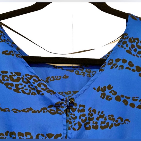 Kensie Size Medium Animal Print Round Neck Sleeveless Midi Dress Elastic Waist - Picture 7 of 10